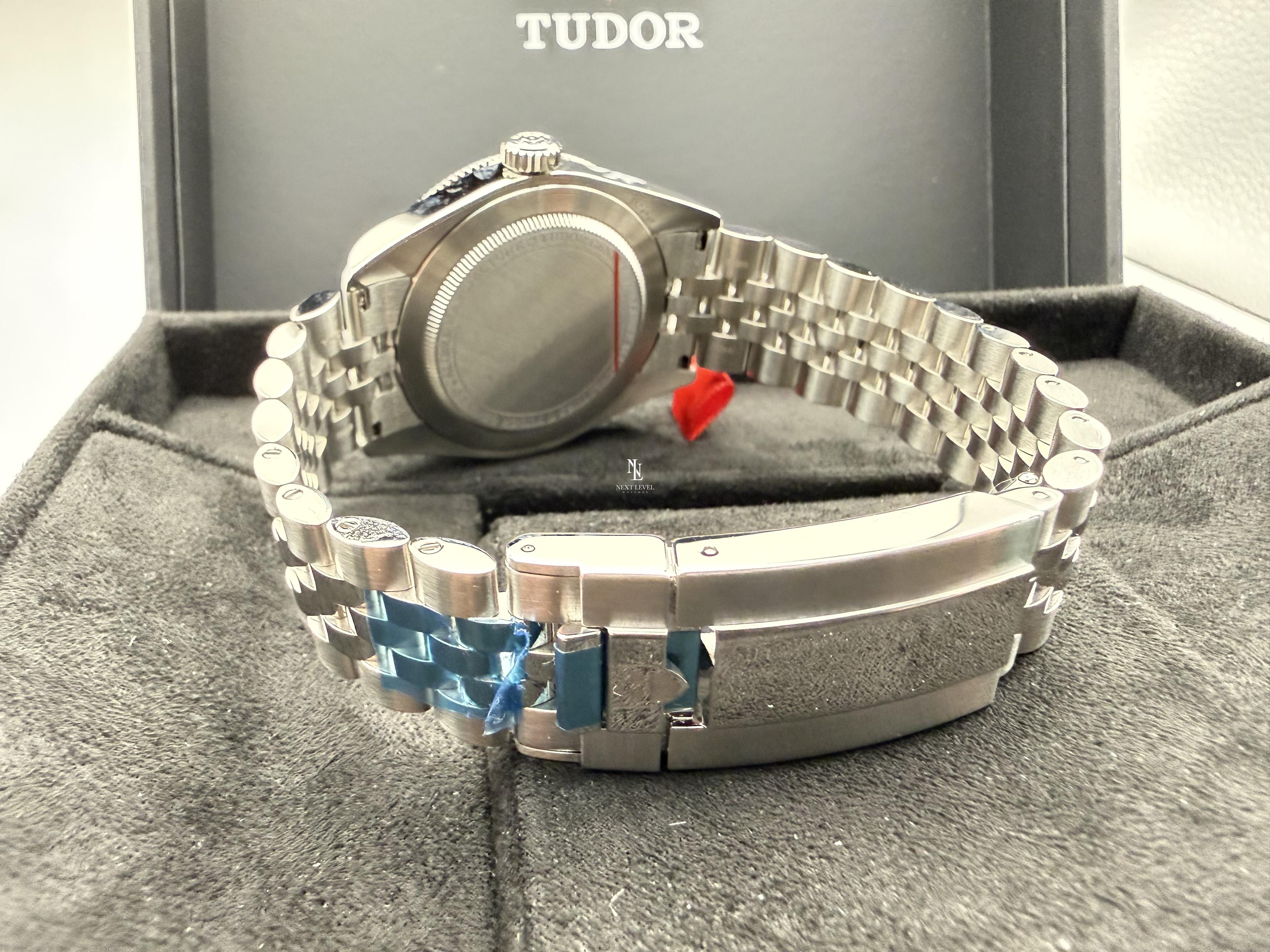 Tudor Black Bay 58