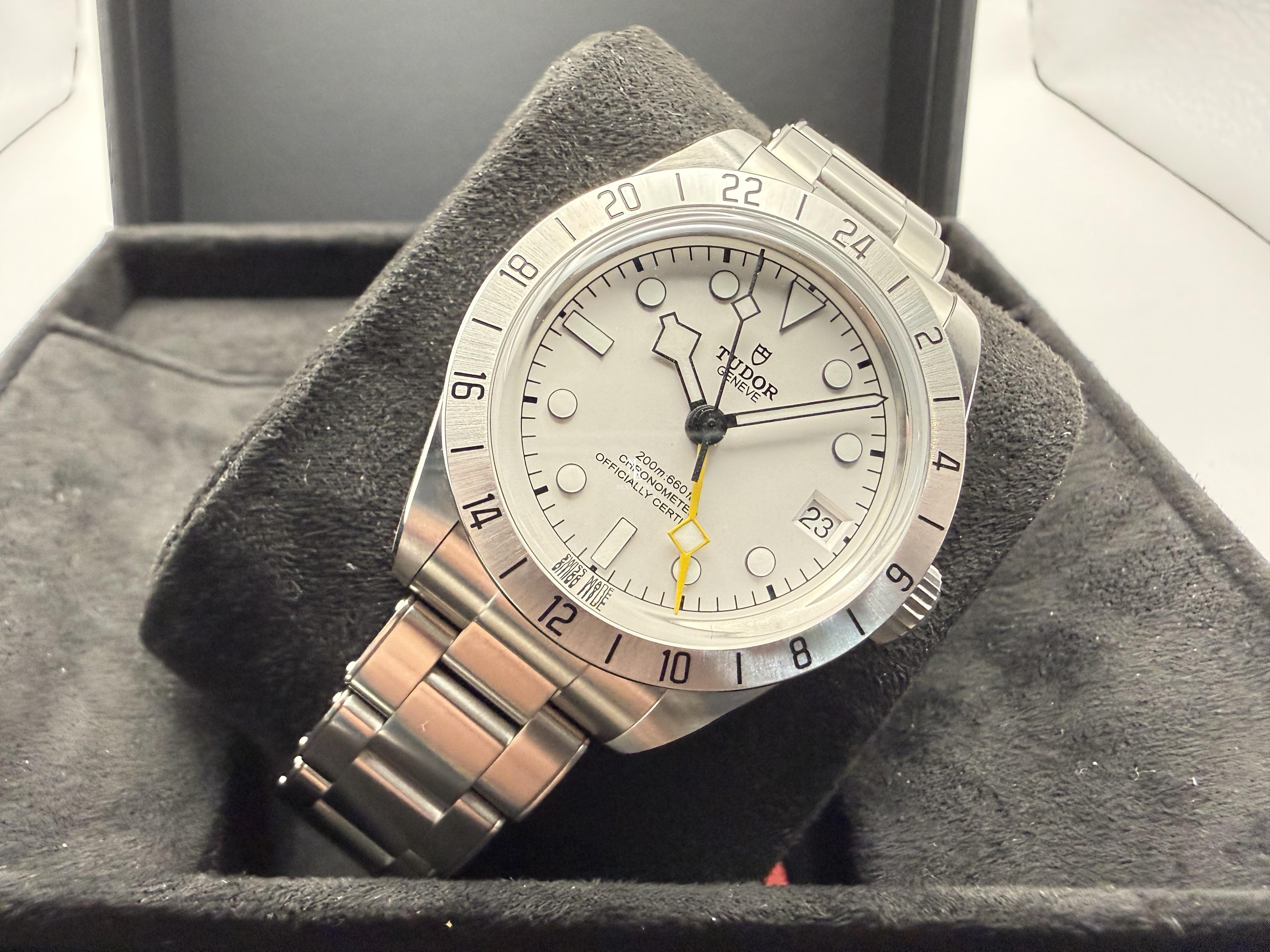 Tudor Black Bay Pro