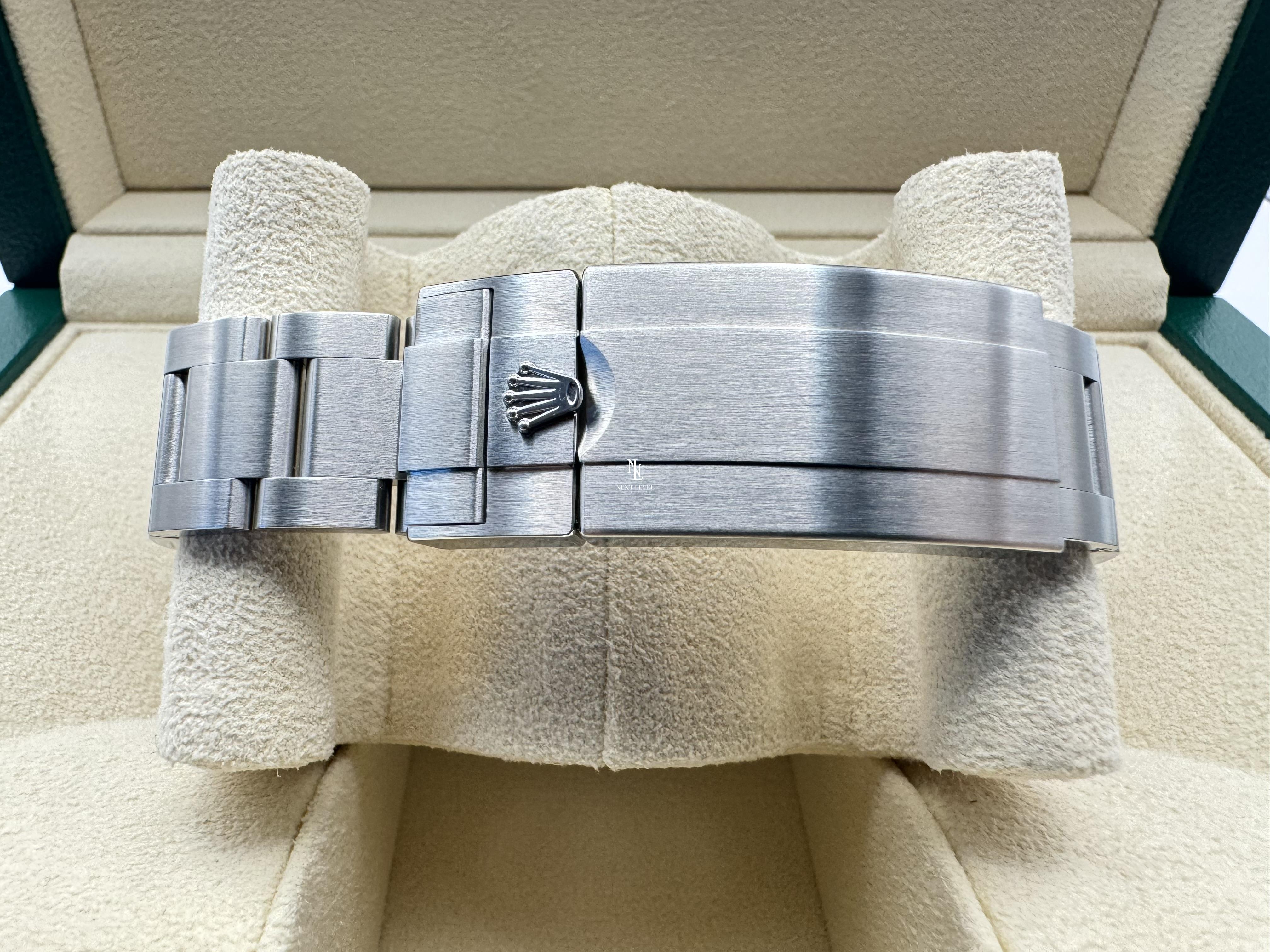 Rolex Submariner Date 